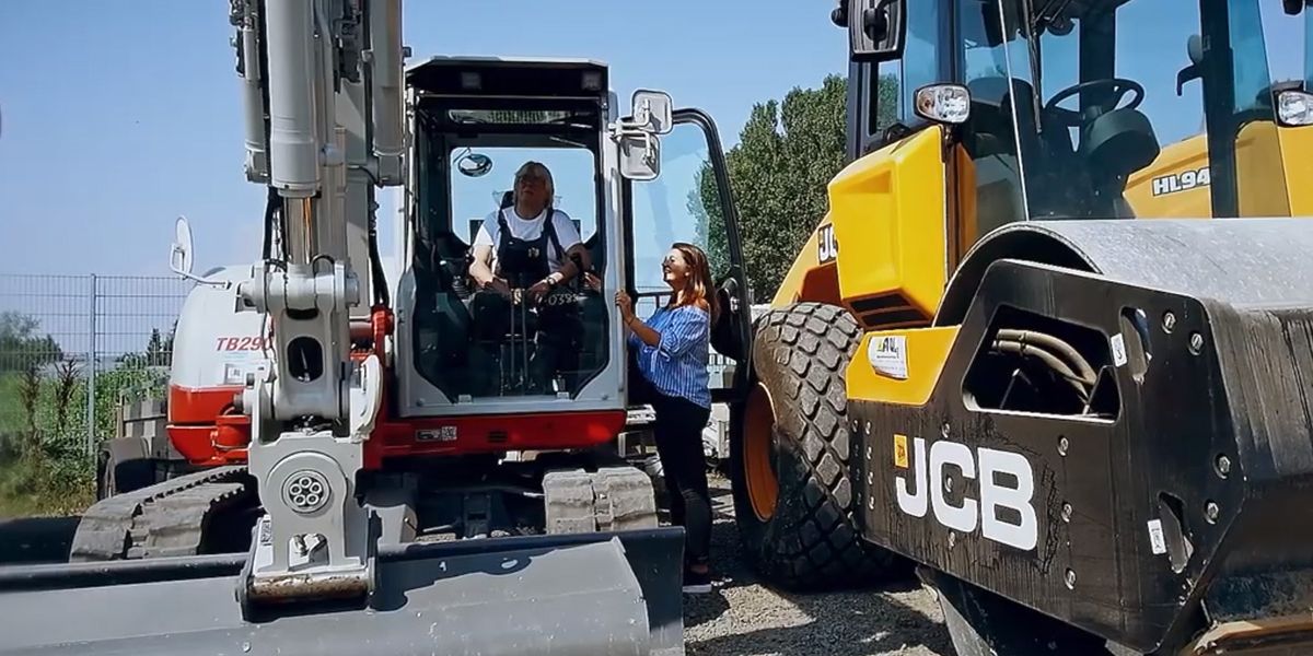 baumaschinen service